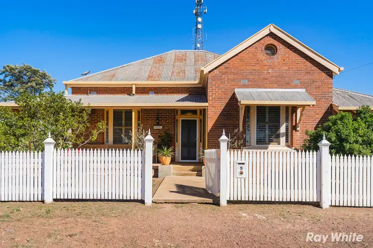 5 Rannock Road