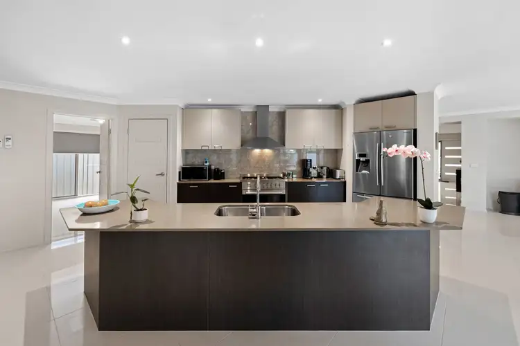 Fourth view of Homely house listing, 9 MacKay Road, Manor Lakes VIC 3024