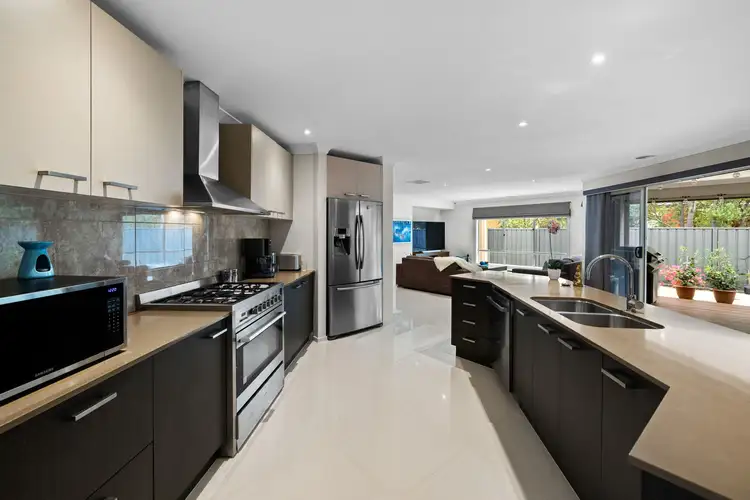 Fifth view of Homely house listing, 9 MacKay Road, Manor Lakes VIC 3024