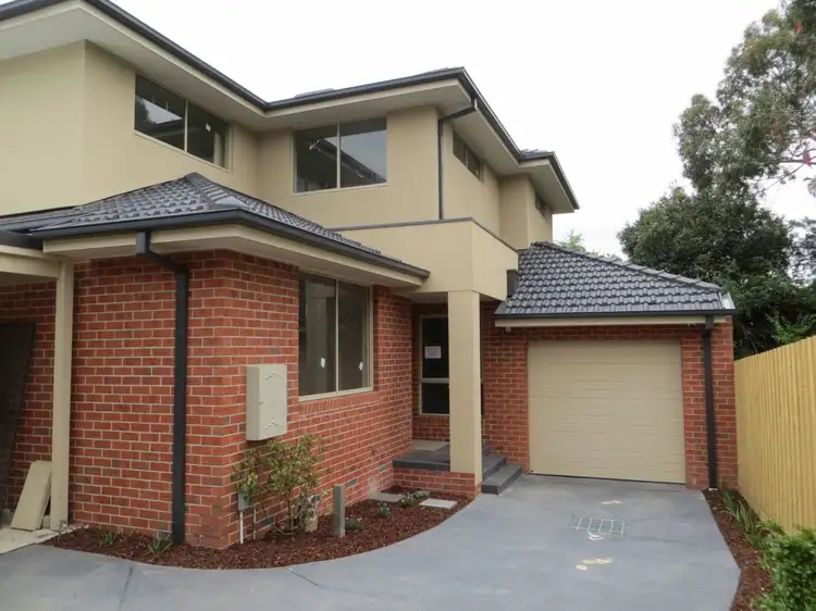 39 Hillview Avenue