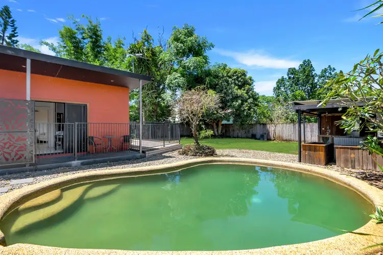 3 Salwood Close, Holloways Beach QLD 4878