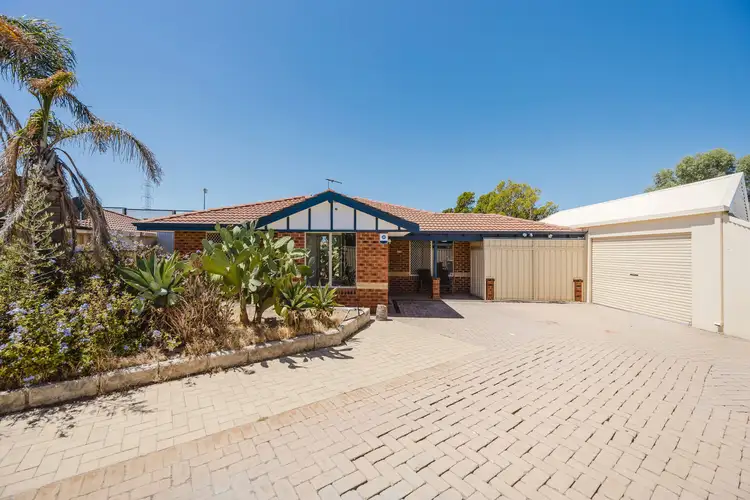 22 Pinnacles Place, Ballajura WA 6066