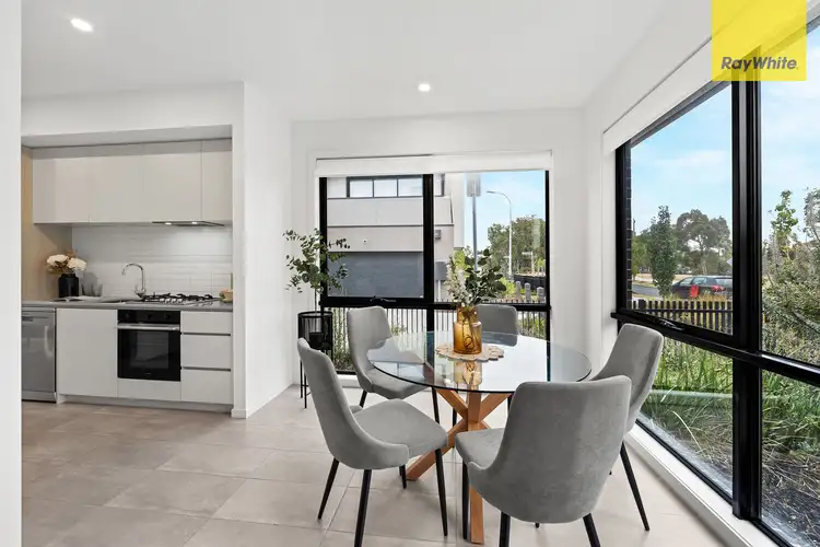 Fifth view of Homely townhouse listing, 2 McKechnie Street, St Albans VIC 3021