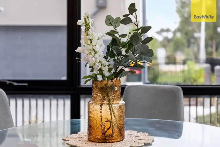 Sixth view of Homely townhouse listing, 2 McKechnie Street, St Albans VIC 3021