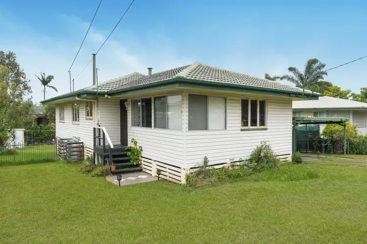 10 Ash Avenue