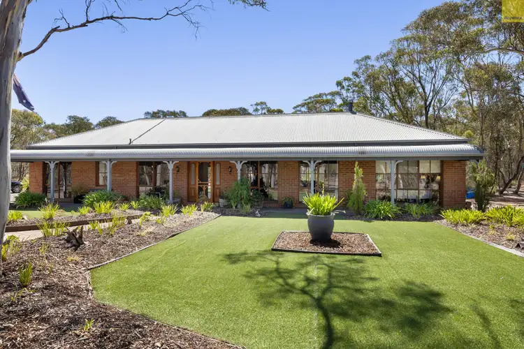 40 Canopus Circuit, Long Forest VIC 3340