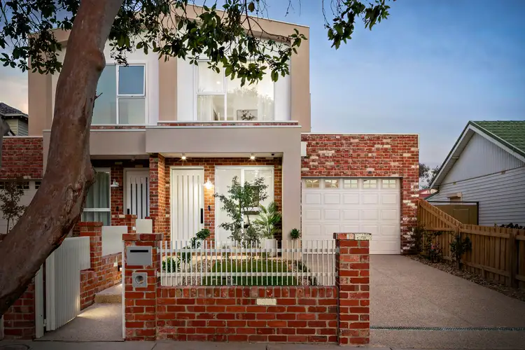 24A Lincoln Avenue
