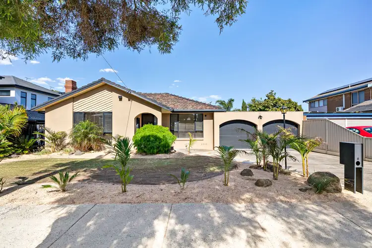 8 Bradford Avenue, Greenvale VIC 3059
