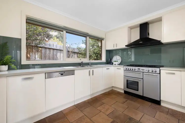 Fifth view of Homely house listing, 8 Vista Court, Berwick VIC 3806