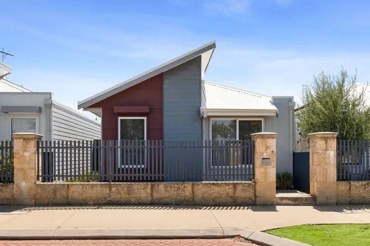 43 Pleasantview Parade