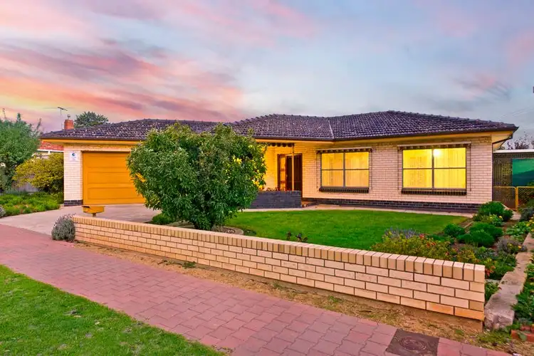27 Collingrove Avenue, Broadview SA 5083