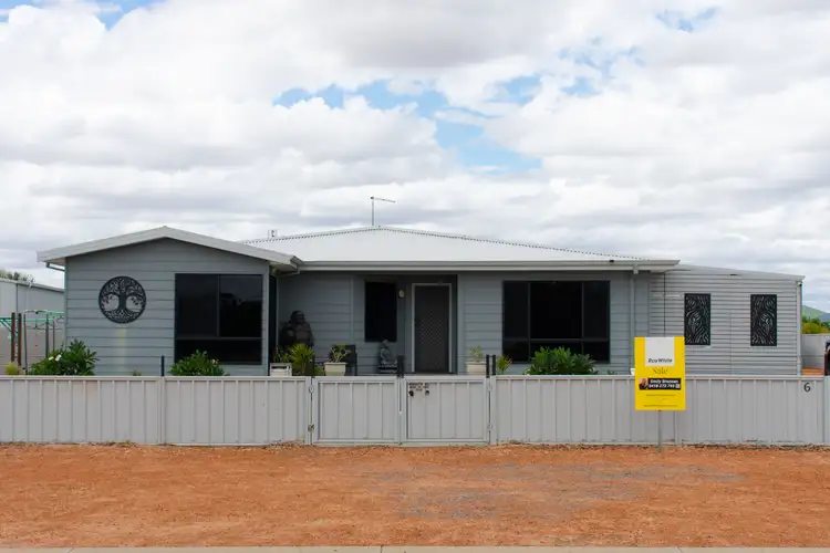 6 Tyford Road