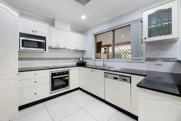 Fifth view of Homely house listing, 2 Lentara Court, Georges Hall NSW 2198