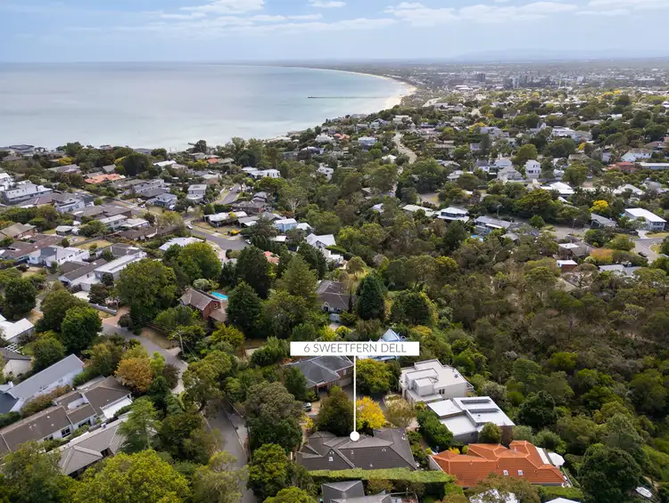 6 Sweetfern Dell, Frankston South VIC 3199