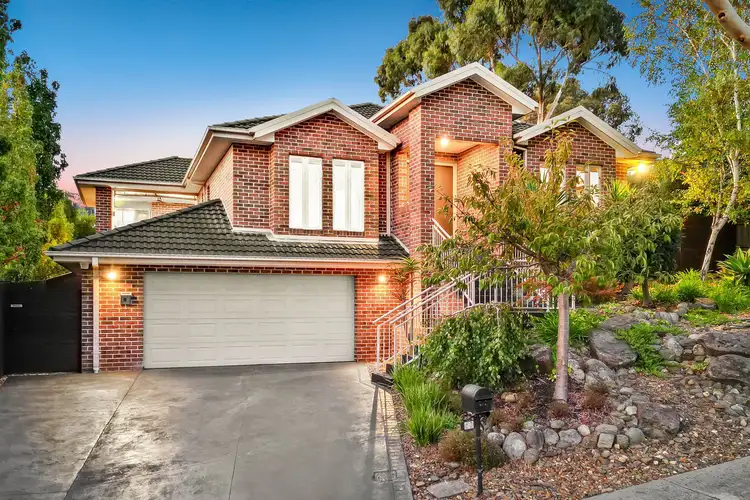 50 Leemak Crescent, Berwick VIC 3806
