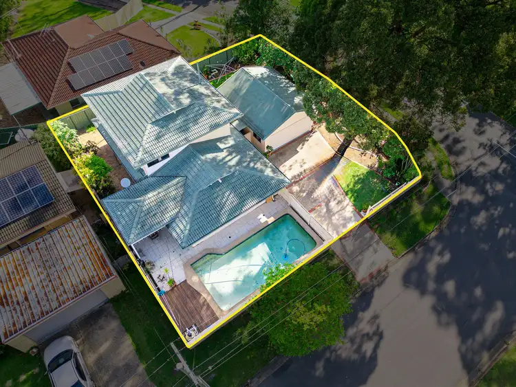 Second view of Homely house listing, 1 Longridge Street, Macgregor QLD 4109