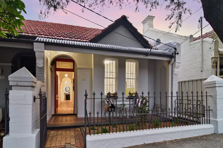 35 George Street