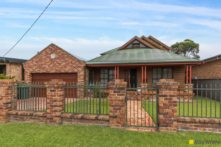 21 Dorrigo Avenue, Woonona NSW 2517
