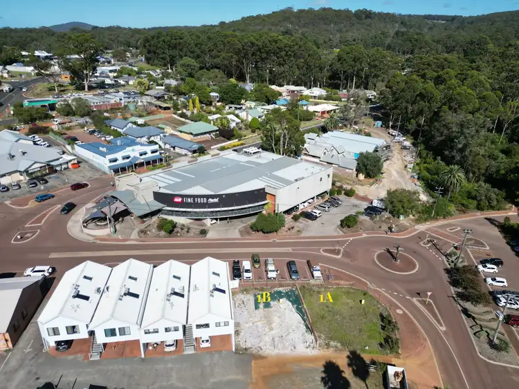 1A + 1B Strickland Street, Denmark WA 6333