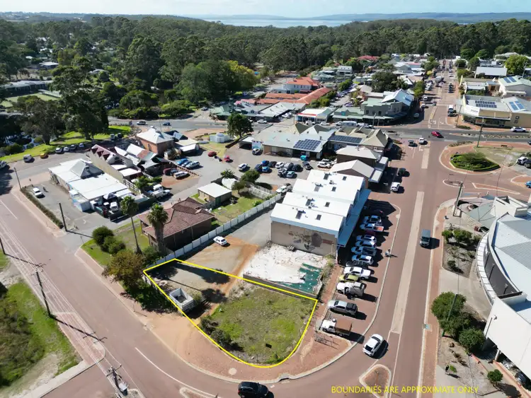 1A + 1B Strickland Street, Denmark WA 6333