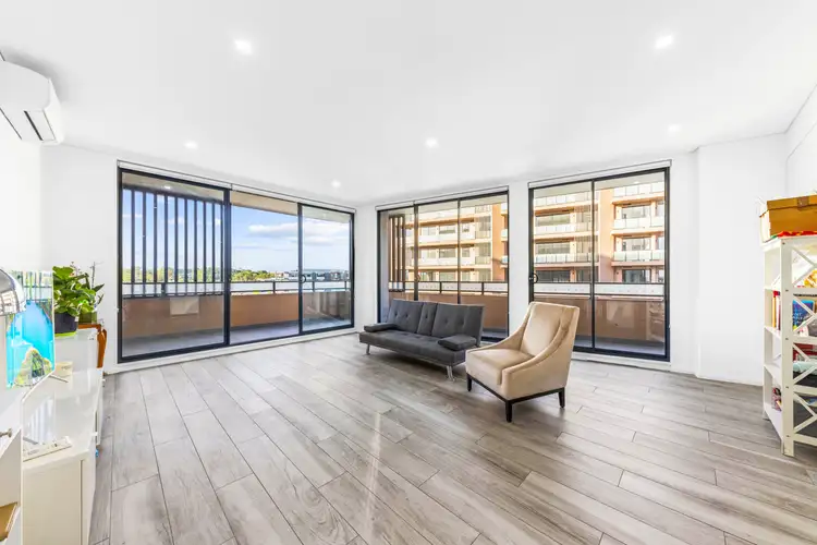 402/2 Hasluck Street, Rouse Hill NSW 2155