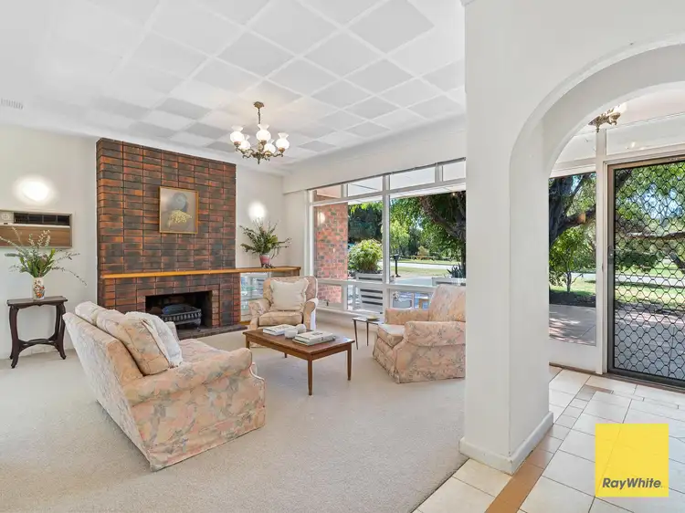 3 Boscombe Avenue