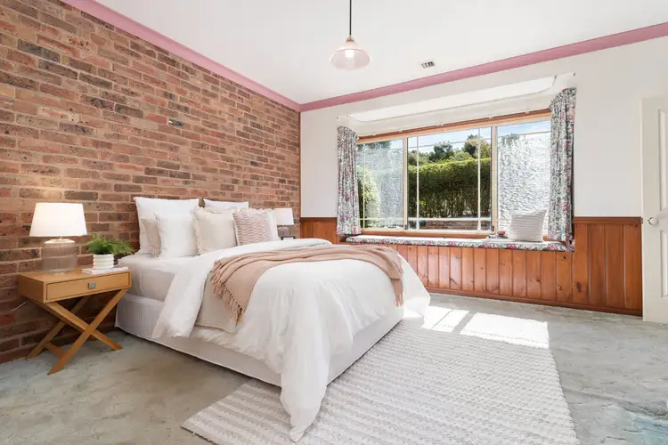 Second view of Homely house listing, 35 Janette Court, Lavington NSW 2641