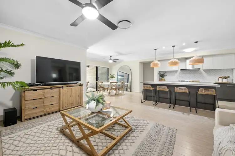 7 Slate Court, Logan Reserve QLD 4133