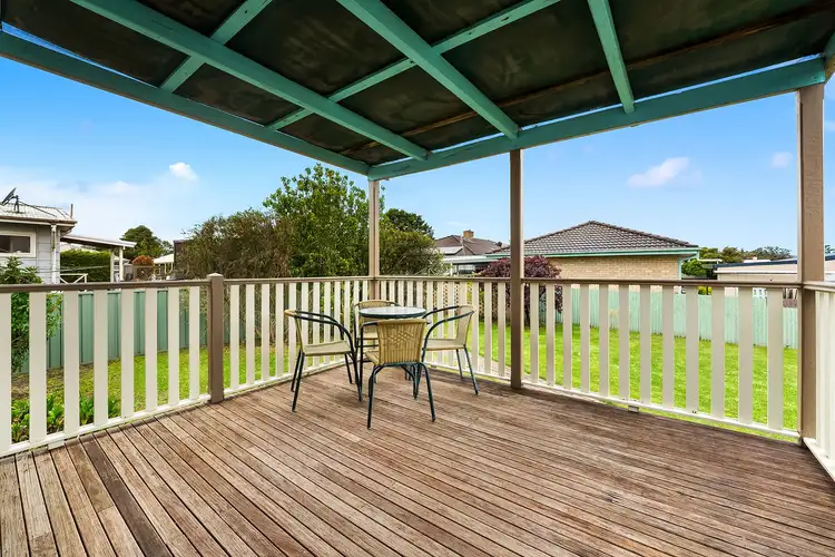 Fifth view of Homely house listing, 8 Ennis Avenue, New Berrima NSW 2577