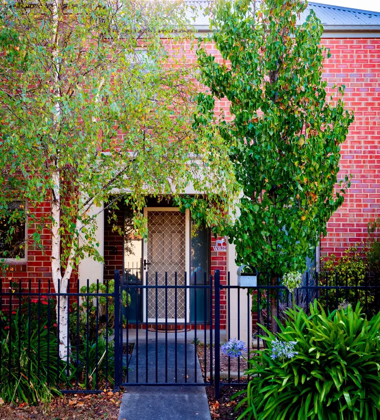 2 Elmstone Lane
