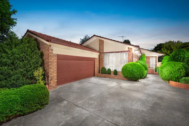 4 Glenlea Court, Mill Park VIC 3082