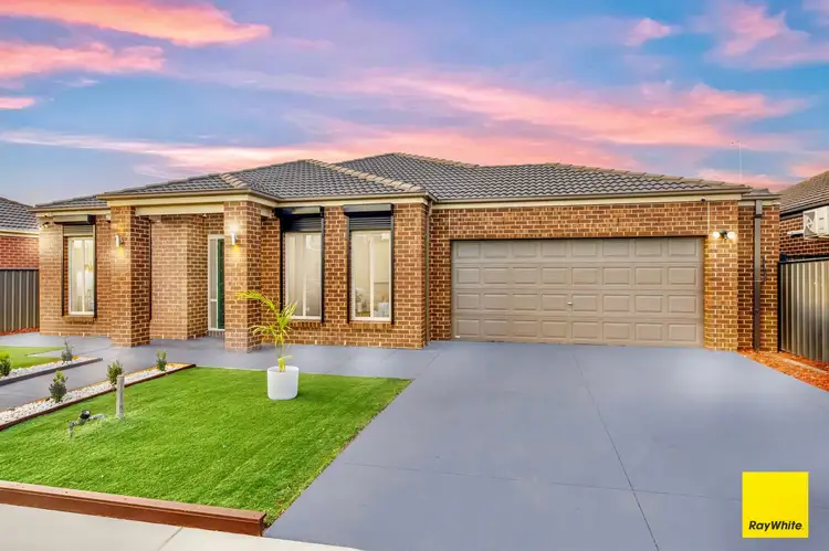 Second view of Homely house listing, 18 Kinnear Avenue, Tarneit VIC 3029