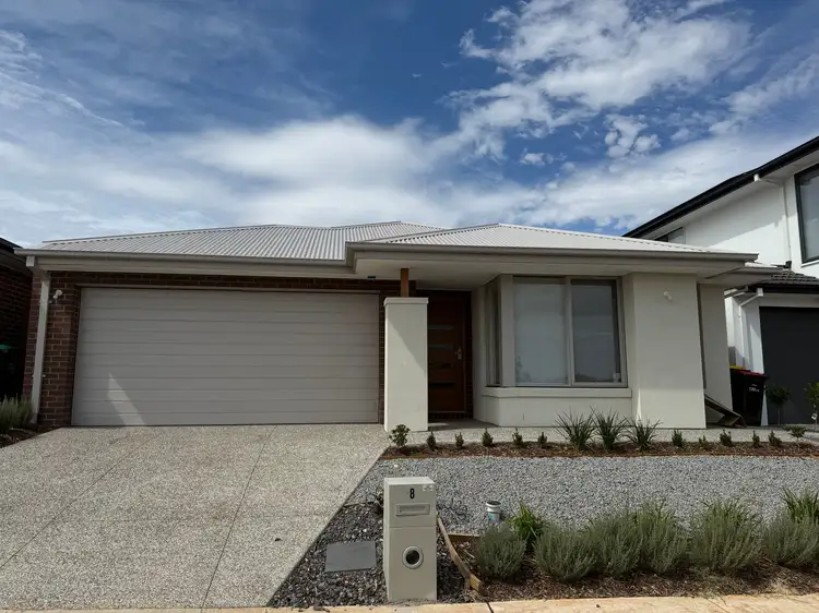 8 Ironstone Way, Bonnie Brook VIC 3335