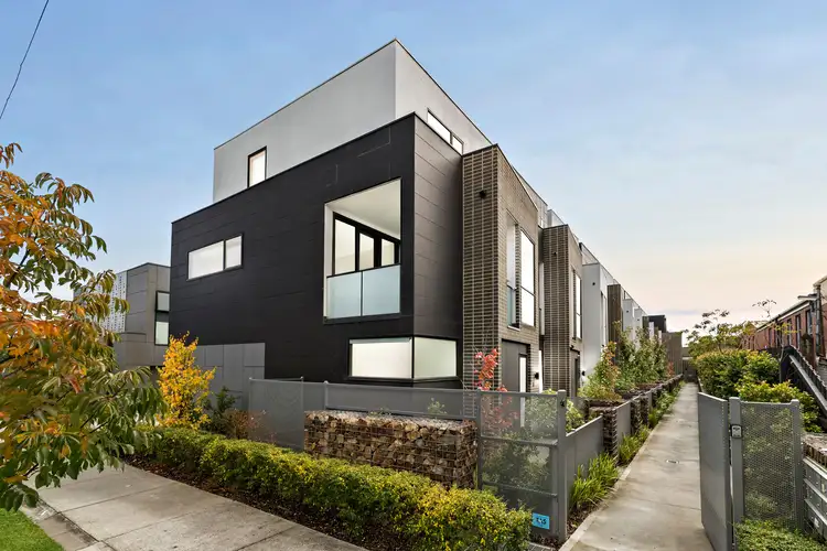 24/568 Neerim Road, Hughesdale VIC 3166