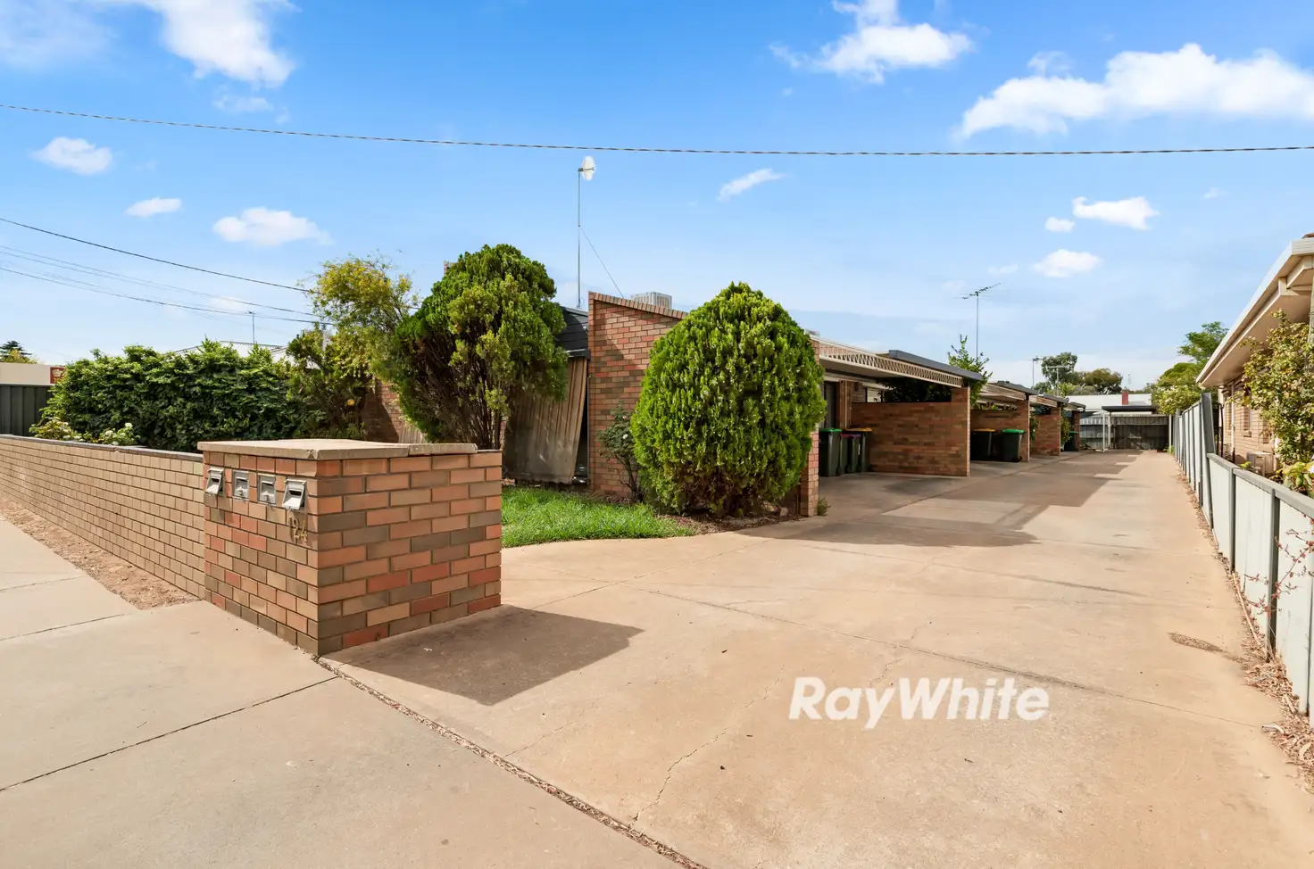 Main view of Homely block of units listing, 1-4/124 Thirteenth Street, Mildura VIC 3500
