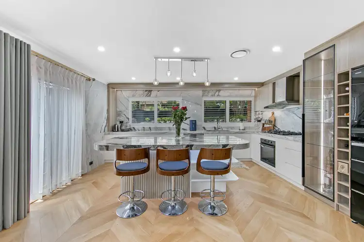 7 Camelot Court