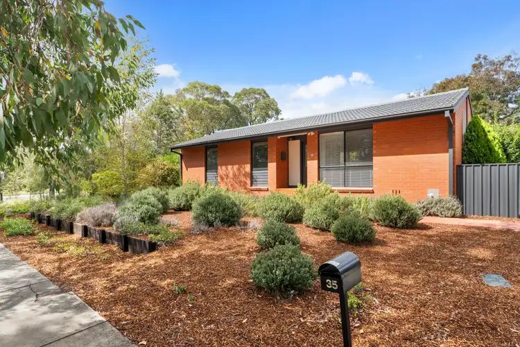 35 Wheeler Crescent, Wanniassa ACT 2903