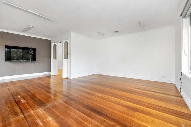 Second view of Homely house listing, 5 Lima Court, Frankston VIC 3199