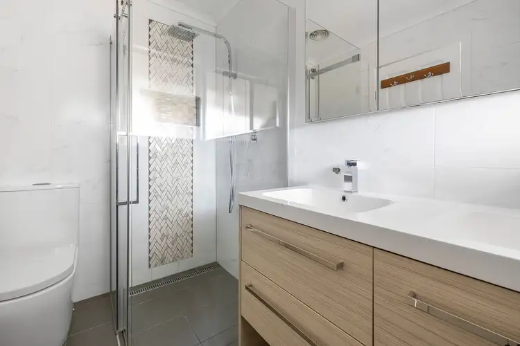 Third view of Homely house listing, 5 Lima Court, Frankston VIC 3199