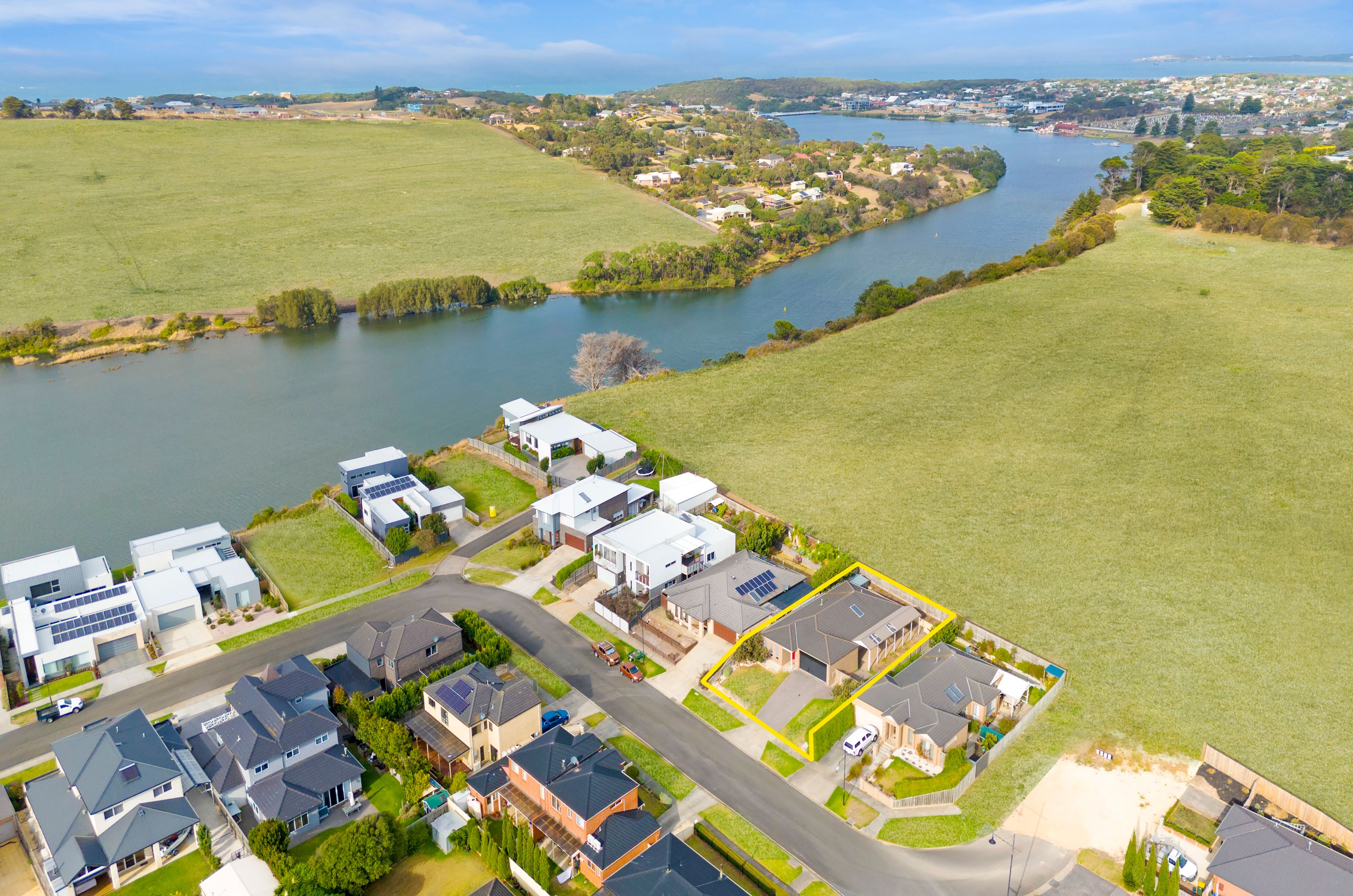 Second view of Homely house listing, 7 Napthine Terrace, Warrnambool VIC 3280