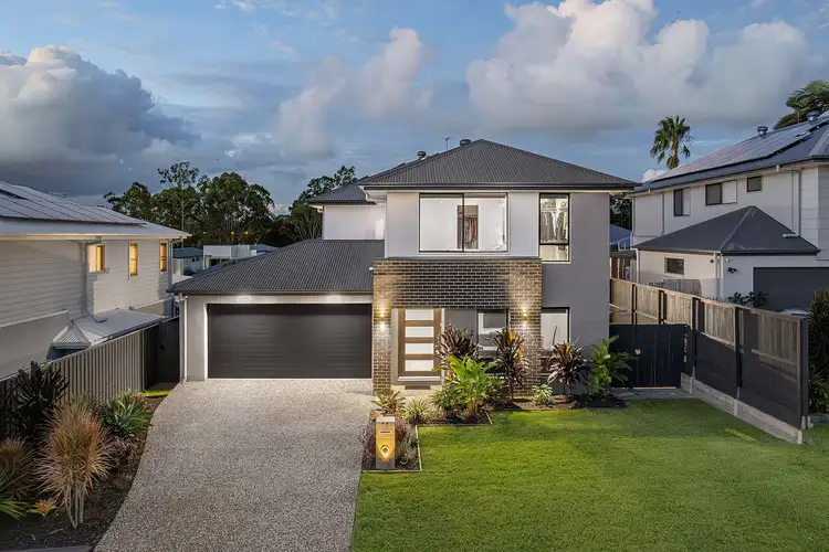 15 Desertrose Crescent, Bridgeman Downs QLD 4035