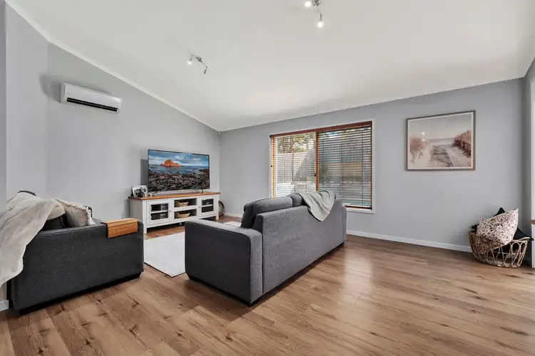 Fifth view of Homely house listing, 25 Hummingbird Crescent, Wishart QLD 4122