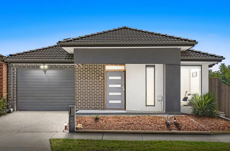 7 Vautier Avenue, Mickleham VIC 3064