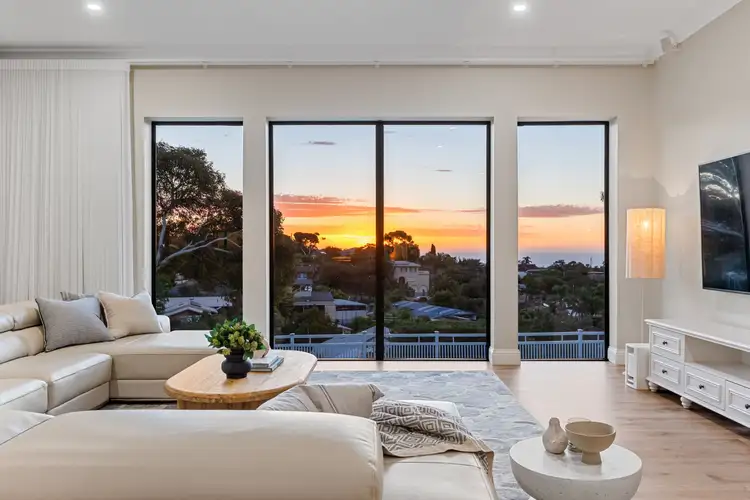 5 Wandana Avenue, Seaview Downs SA 5049