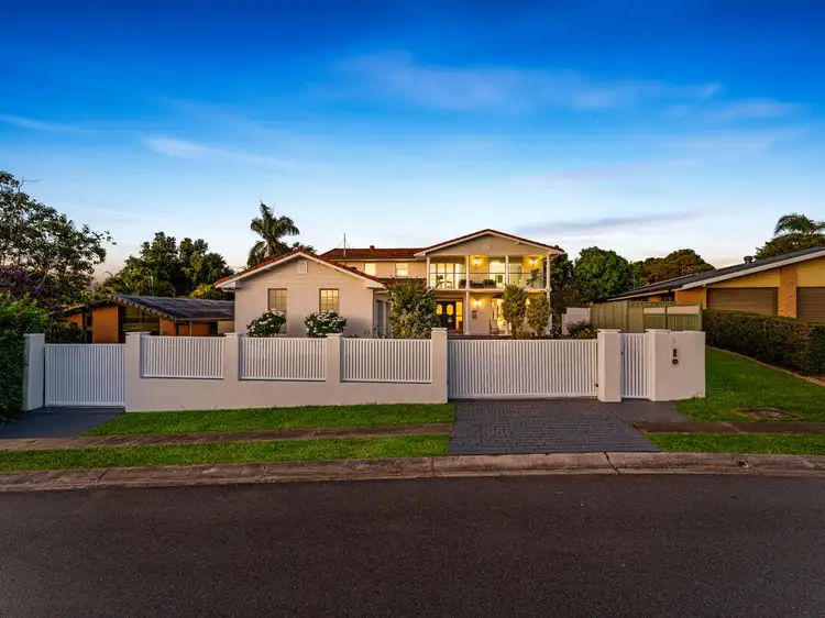 5 Brooklands Street, Eight Mile Plains QLD 4113