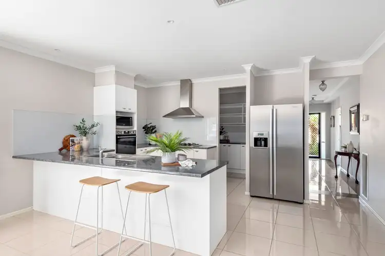 11 Rennison Drive, Botanic Ridge VIC 3977