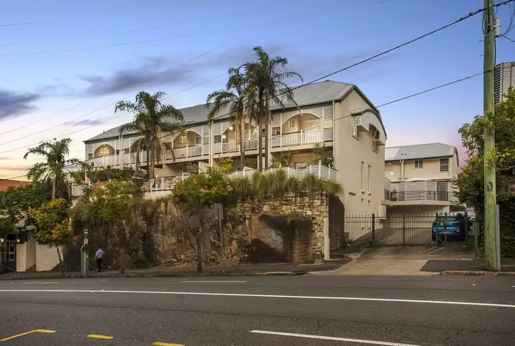 Main view of Homely unit listing, 7/137 St Pauls Terrace, Spring Hill QLD 4000