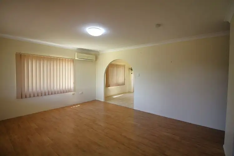 Fifth view of Homely house listing, 4 Bennelong Close, Richmond Hill QLD 4820
