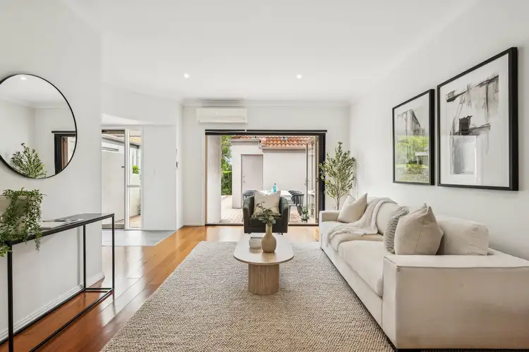 76 Kenbury Street, Bulimba QLD 4171