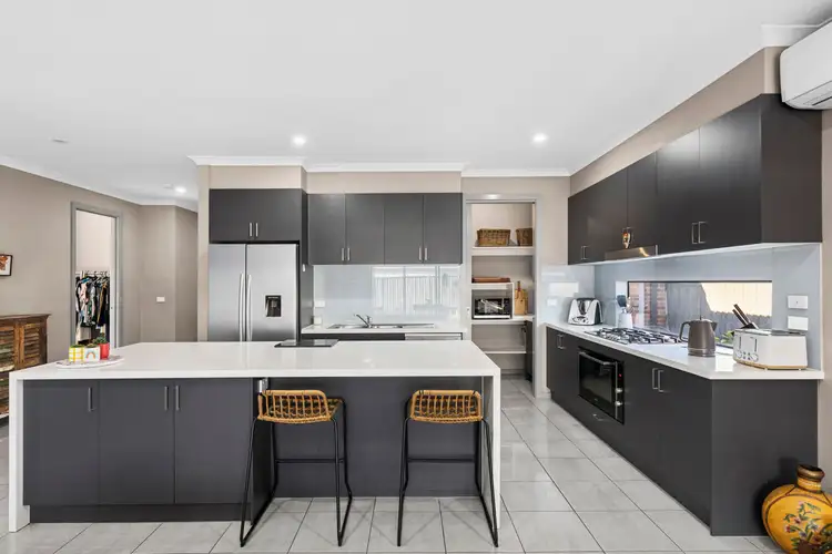 15 Canterbury Road West, Lara VIC 3212